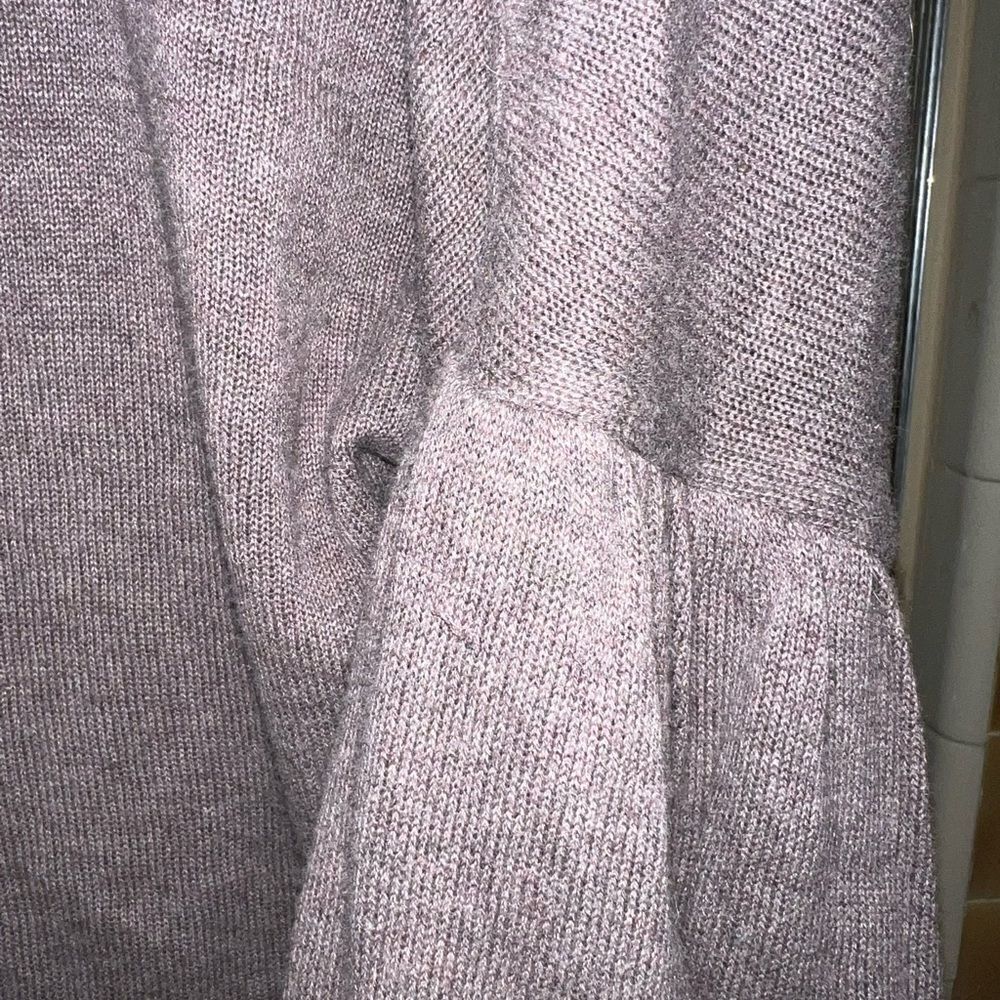 All cotton, elbow length bell sleeve sweater, unusual and sweet - Picture 2 of 9